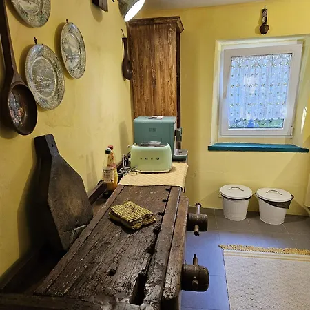 Ad Alta アパート *